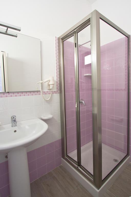 ランペドゥーザ ヴェヌスタス Bed & Breakfast 部屋 写真