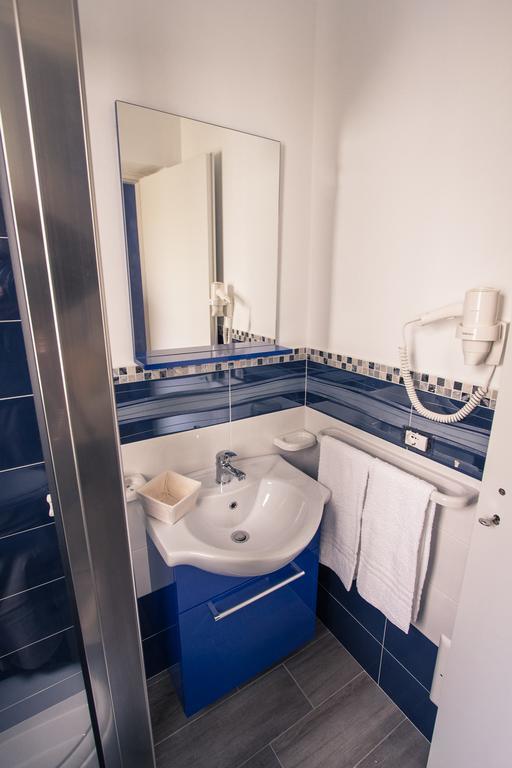 ランペドゥーザ ヴェヌスタス Bed & Breakfast エクステリア 写真